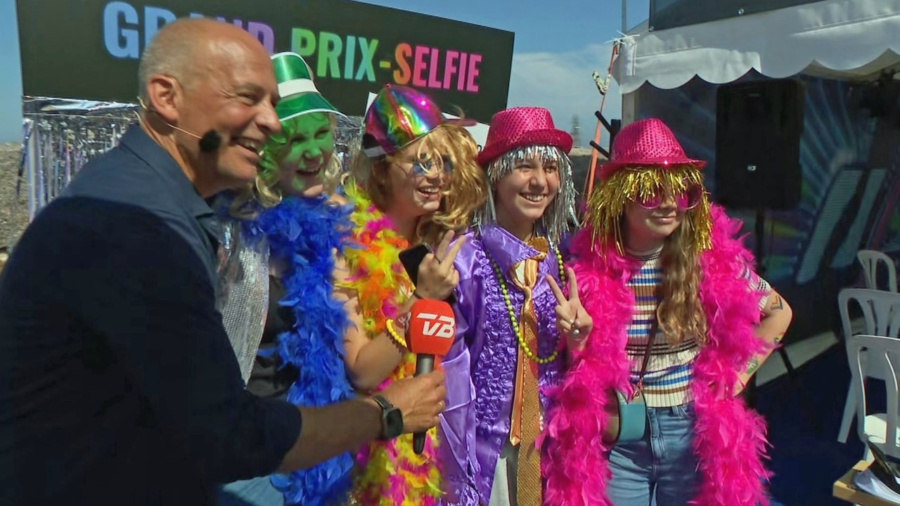 TV 2/BORNHOLM Som at være der selv Til folkemøde med Peter Tanev